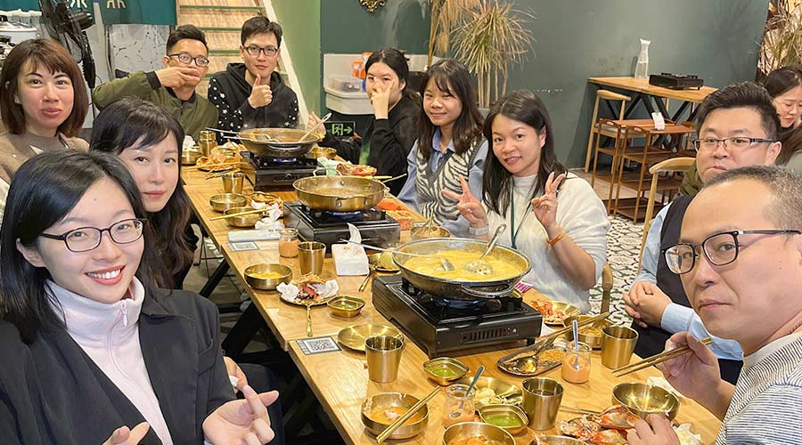 寒冬暖心！金環(huán)電器銷售部組織火鍋團(tuán)建沖刺2022